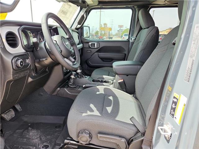 new 2025 Jeep Wrangler car
