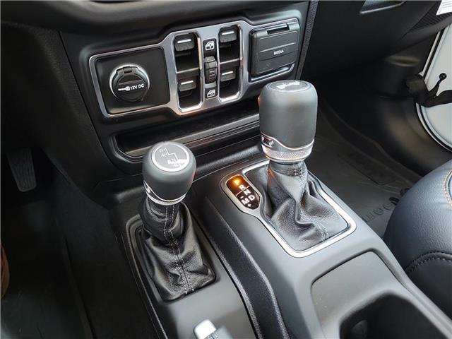 new 2025 Jeep Wrangler car