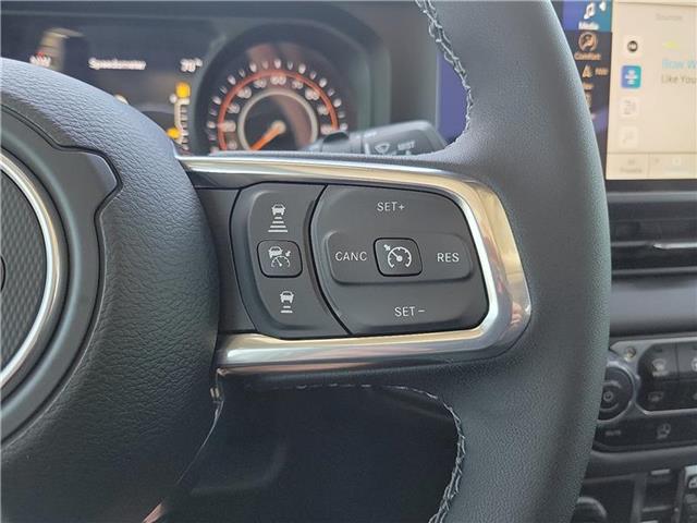 new 2025 Jeep Wrangler car