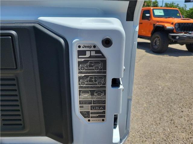 new 2025 Jeep Wrangler car