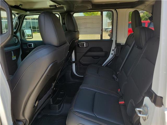 new 2025 Jeep Wrangler car