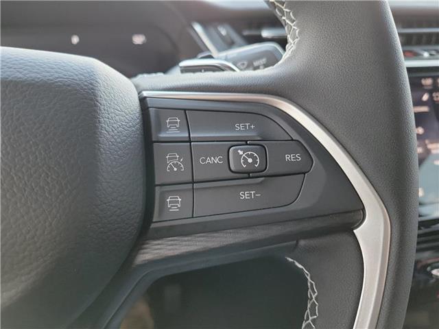 new 2025 Jeep Grand Cherokee car