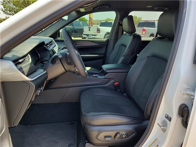 new 2025 Jeep Grand Cherokee car