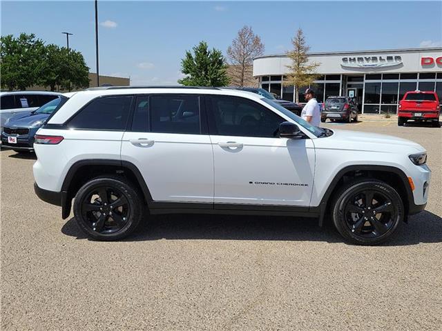 new 2025 Jeep Grand Cherokee car