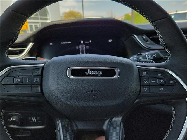new 2025 Jeep Grand Cherokee car