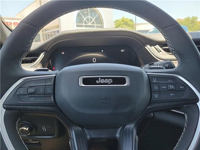 new 2025 Jeep Grand Cherokee car