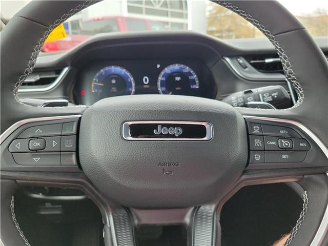 new 2025 Jeep Grand Cherokee car
