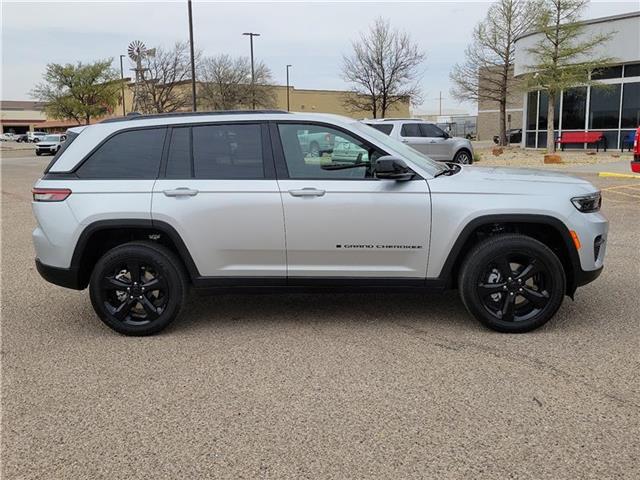 new 2025 Jeep Grand Cherokee car