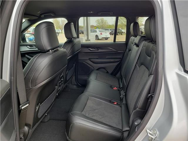 new 2025 Jeep Grand Cherokee car