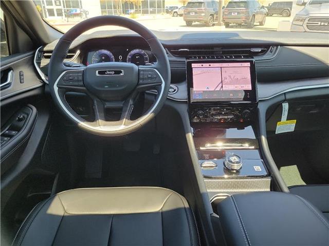 new 2025 Jeep Grand Cherokee car