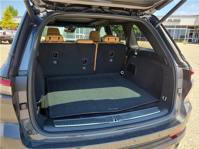 new 2025 Jeep Grand Cherokee car