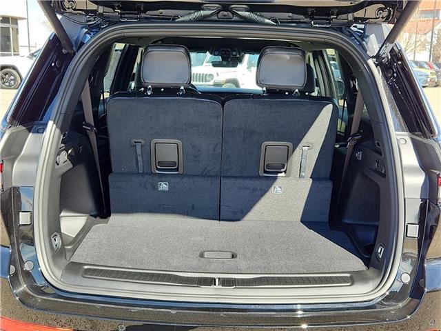 new 2025 Jeep Grand Cherokee L car