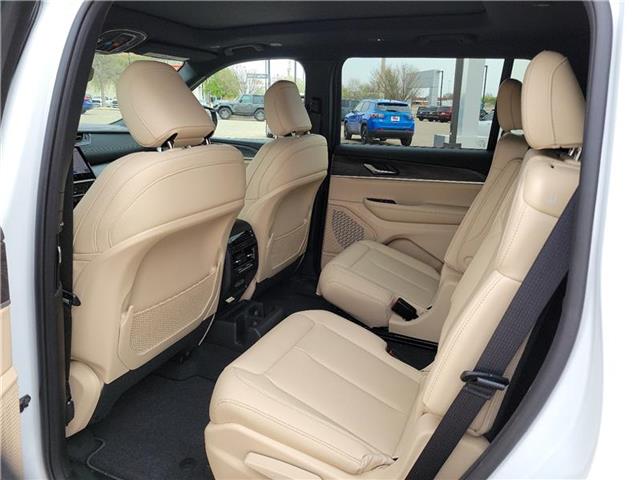 new 2025 Jeep Grand Cherokee L car