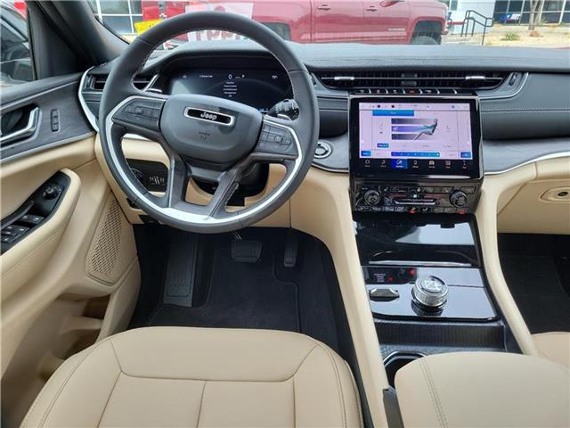 new 2025 Jeep Grand Cherokee L car