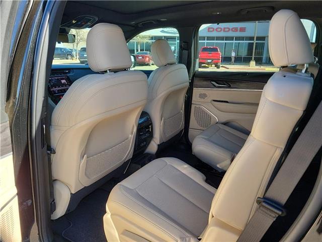 new 2025 Jeep Grand Cherokee L car