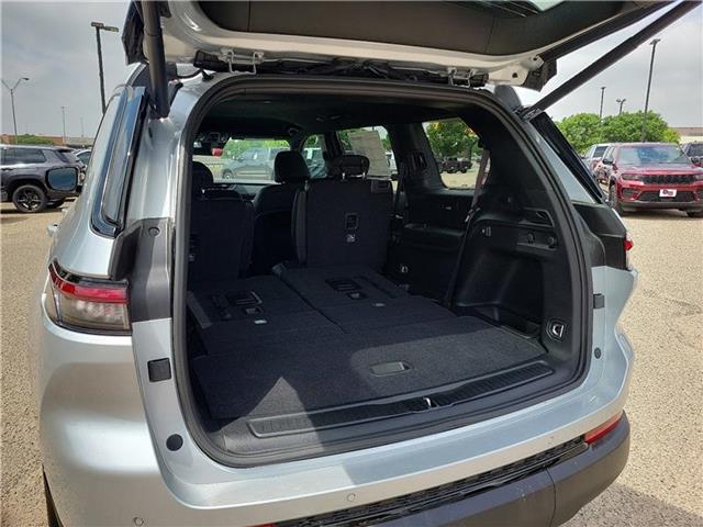 new 2025 Jeep Grand Cherokee L car