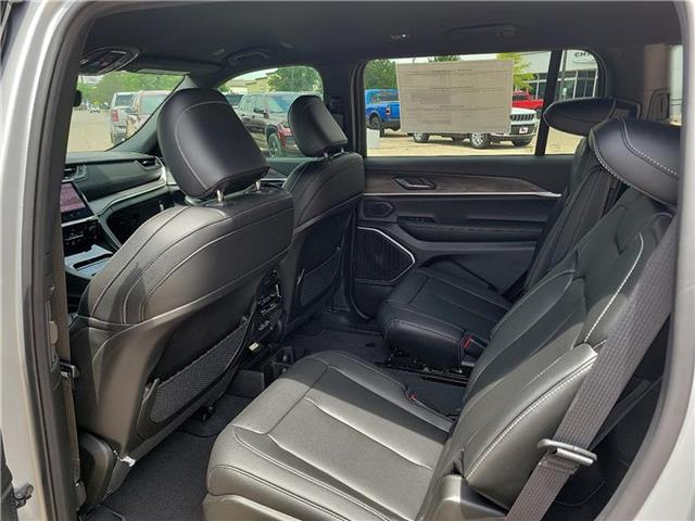 new 2025 Jeep Grand Cherokee L car