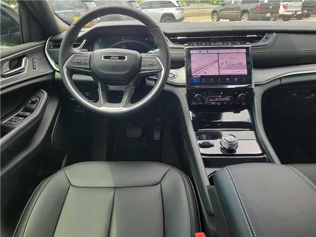 new 2025 Jeep Grand Cherokee L car
