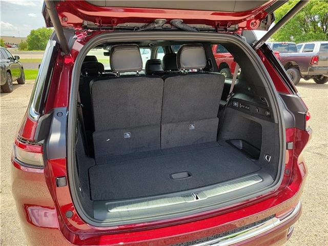 new 2025 Jeep Grand Cherokee L car
