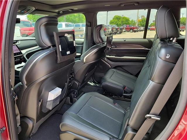 new 2025 Jeep Grand Cherokee L car