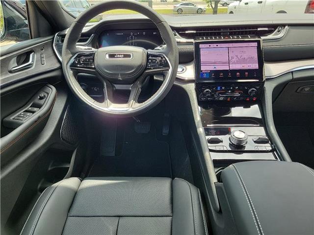 new 2025 Jeep Grand Cherokee L car
