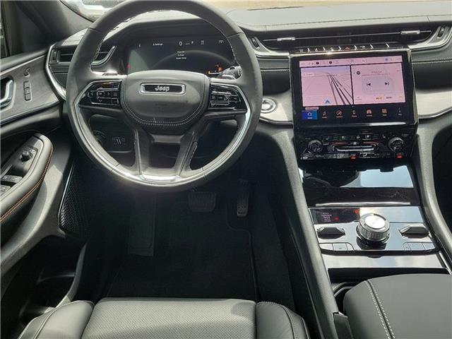 new 2025 Jeep Grand Cherokee L car