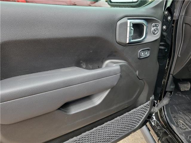 new 2025 Jeep Wrangler car