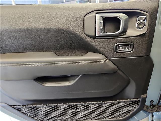new 2025 Jeep Wrangler car