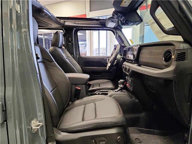new 2025 Jeep Wrangler car