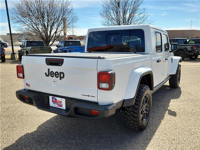 new 2025 Jeep Gladiator car