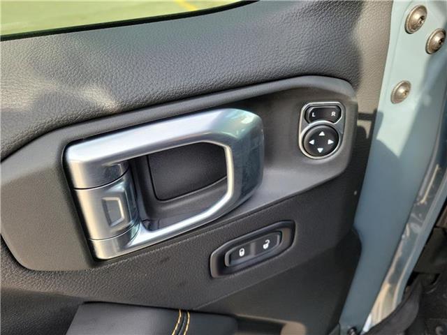 new 2025 Jeep Gladiator car