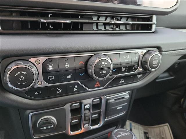 new 2025 Jeep Gladiator car