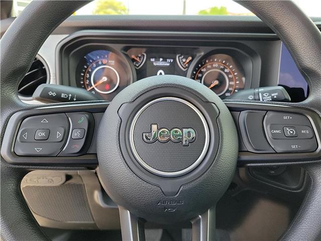 new 2025 Jeep Gladiator car