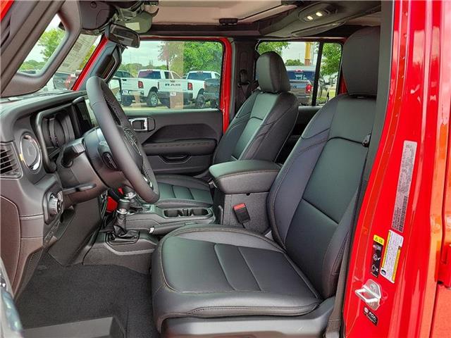 new 2025 Jeep Gladiator car