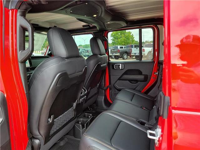 new 2025 Jeep Gladiator car