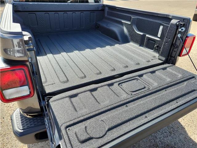 new 2025 Jeep Gladiator car