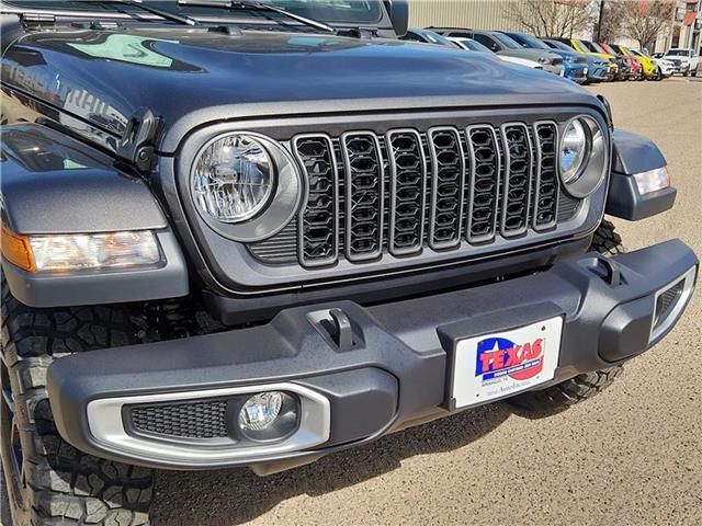 new 2025 Jeep Gladiator car