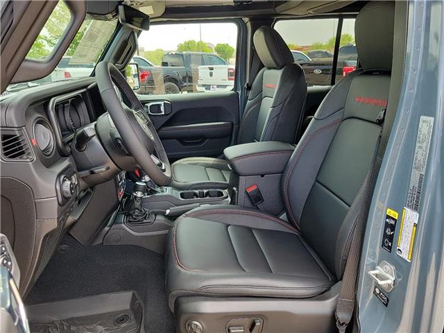 new 2025 Jeep Gladiator car