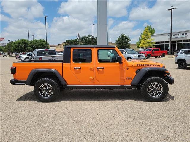 new 2025 Jeep Gladiator car