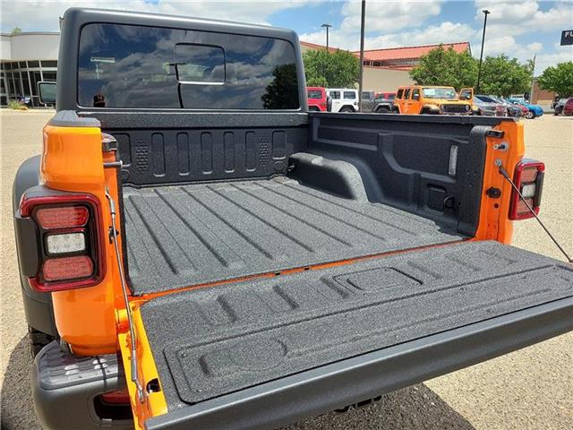 new 2025 Jeep Gladiator car