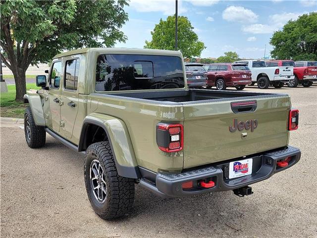 new 2025 Jeep Gladiator car