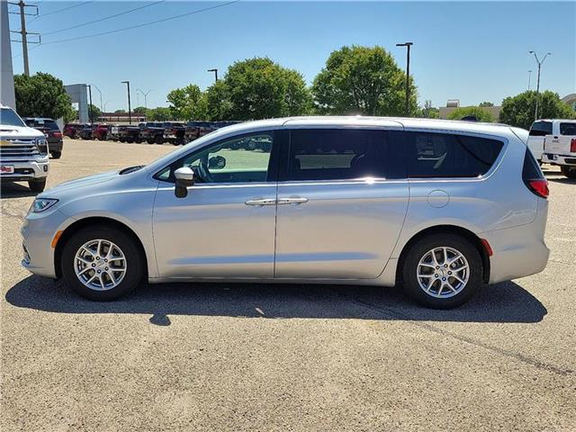 used 2023 Chrysler Pacifica car, priced at $26,995