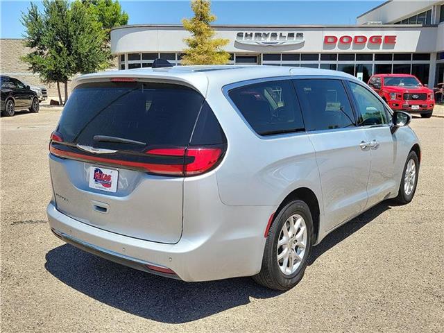 used 2023 Chrysler Pacifica car, priced at $26,995