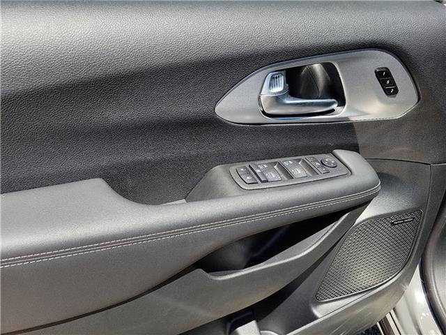 new 2025 Chrysler Pacifica car