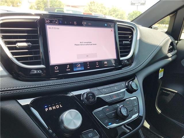 new 2025 Chrysler Pacifica car