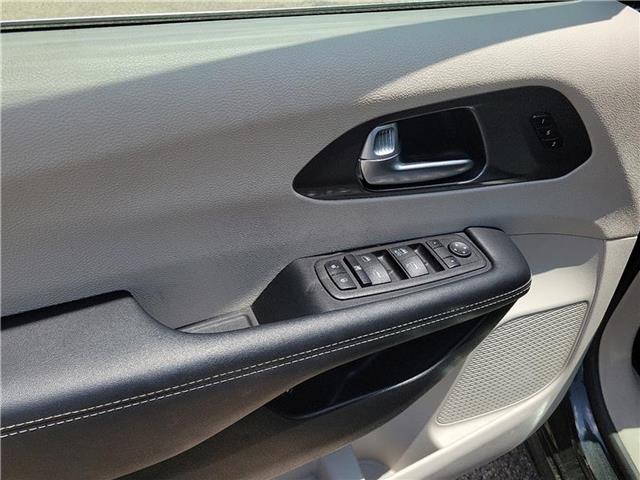 used 2024 Chrysler Pacifica Hybrid car, priced at $35,000