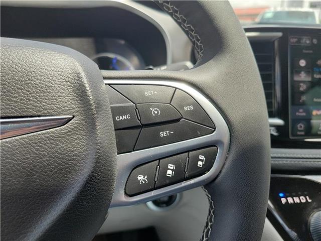 used 2024 Chrysler Pacifica Hybrid car, priced at $35,000