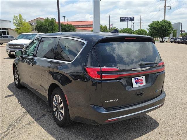 used 2024 Chrysler Pacifica Hybrid car, priced at $35,000