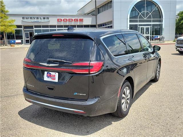 used 2024 Chrysler Pacifica Hybrid car, priced at $35,000