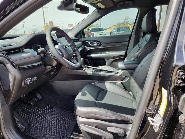 new 2025 Jeep Compass car